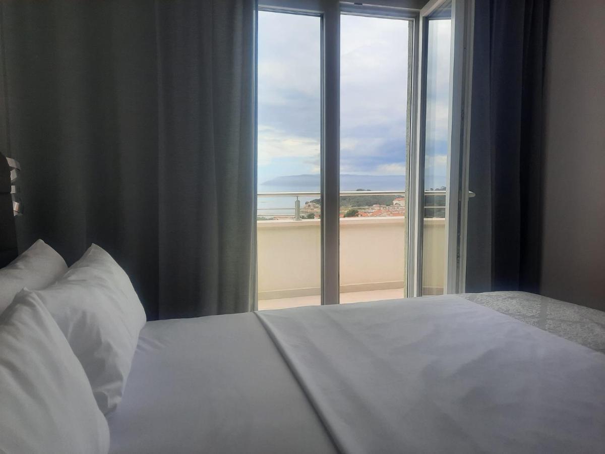 Apartment Anny De Luxe With Sea View Makarska Exterior foto