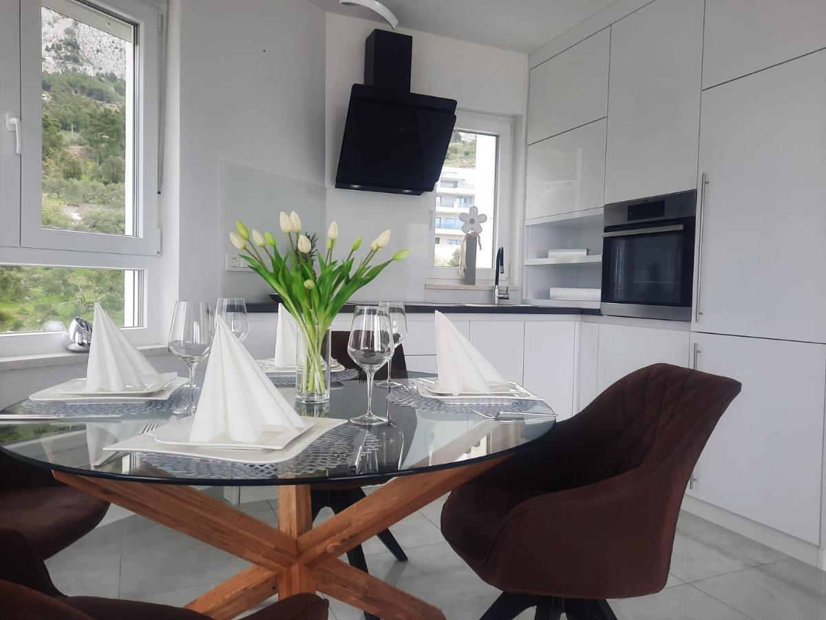 Apartment Anny De Luxe With Sea View Makarska Exterior foto