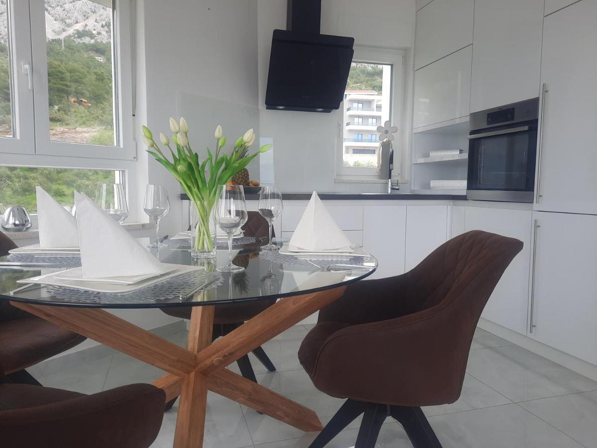 Apartment Anny De Luxe With Sea View Makarska Exterior foto
